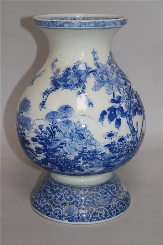 A late 19th century Japanese blue and white vase H.30cm